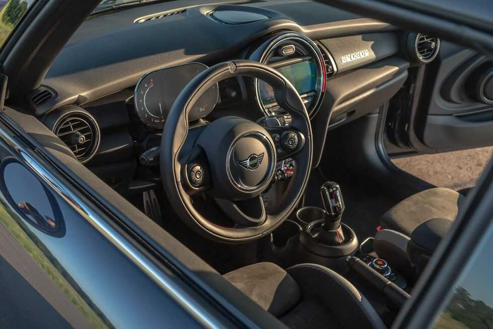 MINI Cooper John Cooper Works (JCW) GP 2022 Thông Số – Đánh Giá