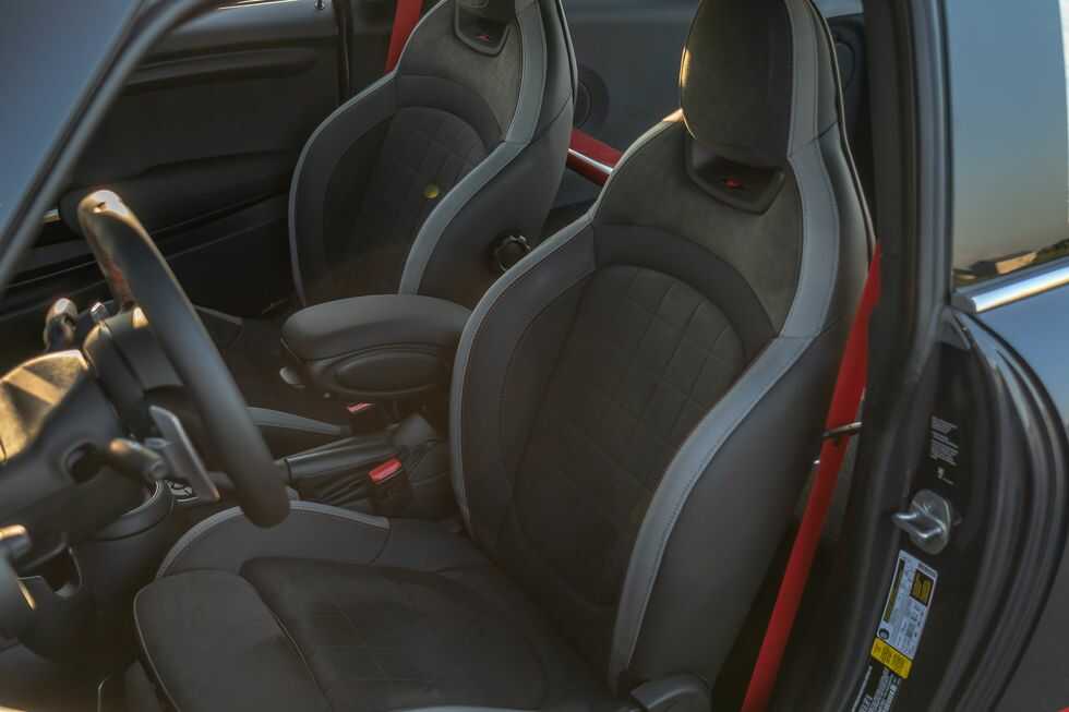 MINI Cooper John Cooper Works (JCW) GP 2022 Thông Số – Đánh Giá