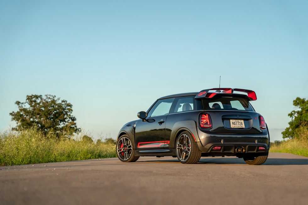 MINI Cooper John Cooper Works (JCW) GP 2022 Thông Số – Đánh Giá