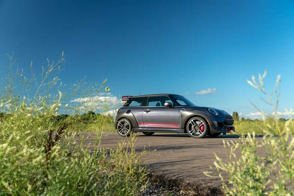 MINI Cooper John Cooper Works (JCW) GP 2022 Thông Số – Đánh Giá